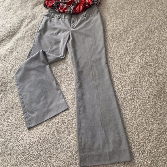 Mossimo Supply Co. Pants - Mossimo light grey pants size 6